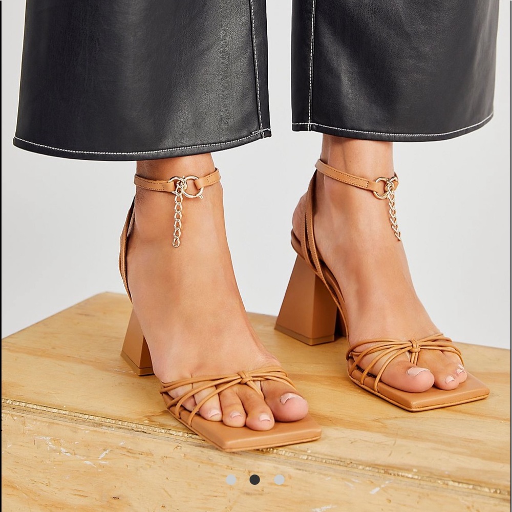 Alohas Cactus Heels Size 8